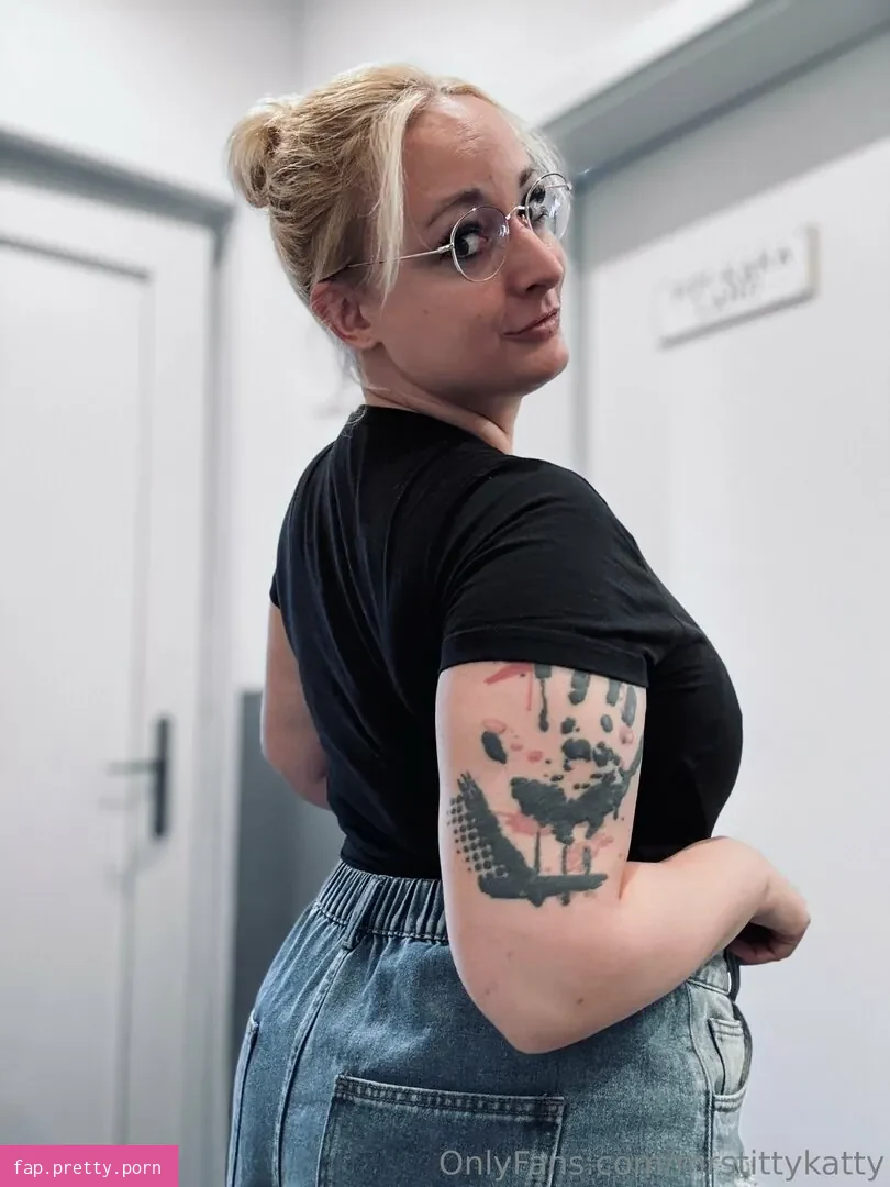 mrstittykatty - Photo #82