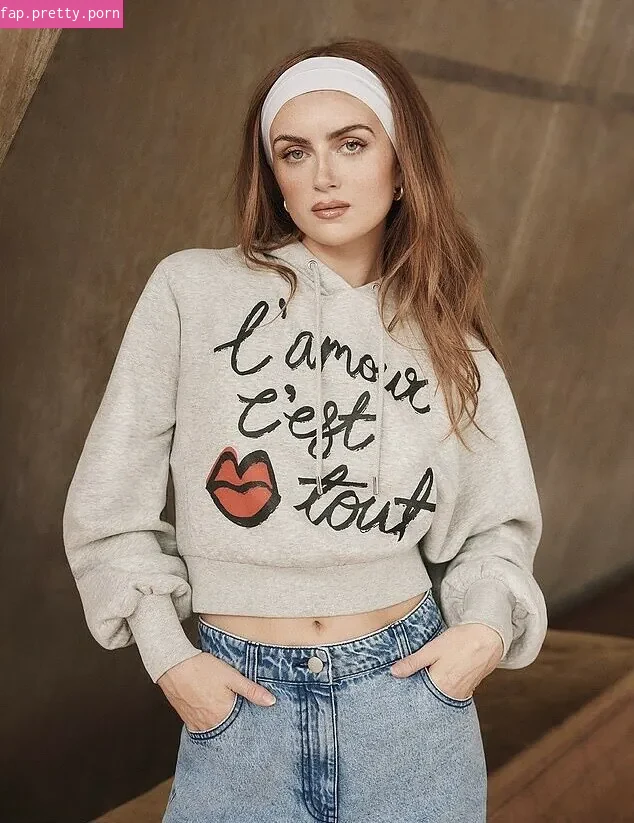 Maisie Smith - Photo #25