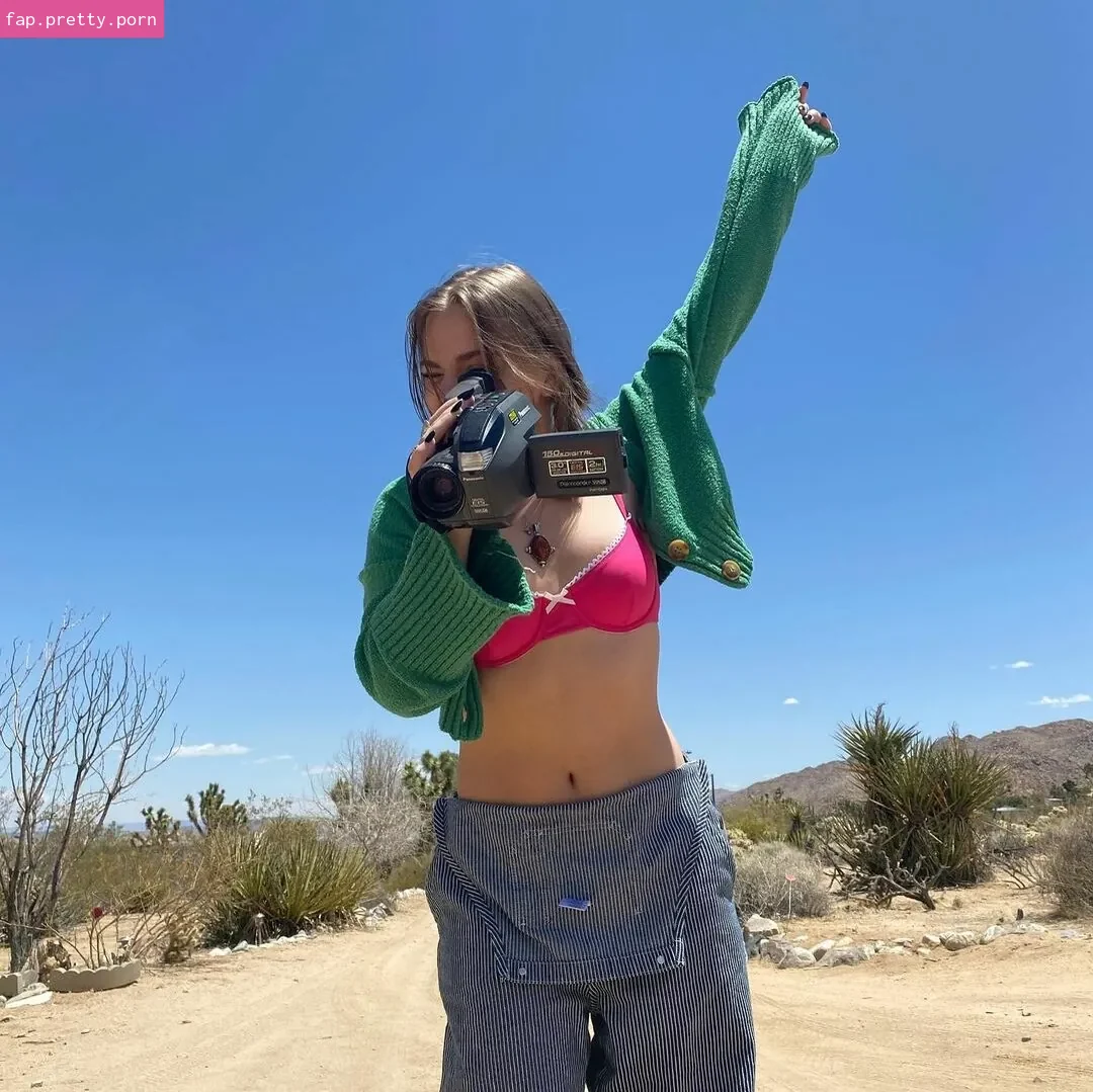 Maisy Stella - Photo #03