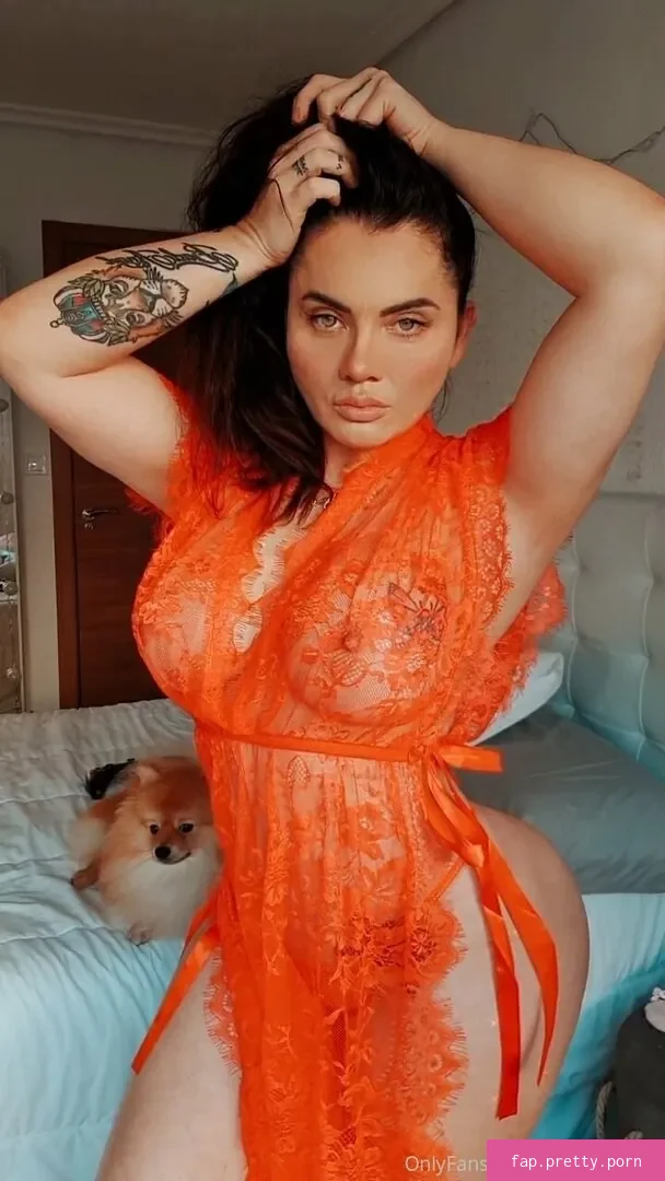 majo_secrets - Photo #01