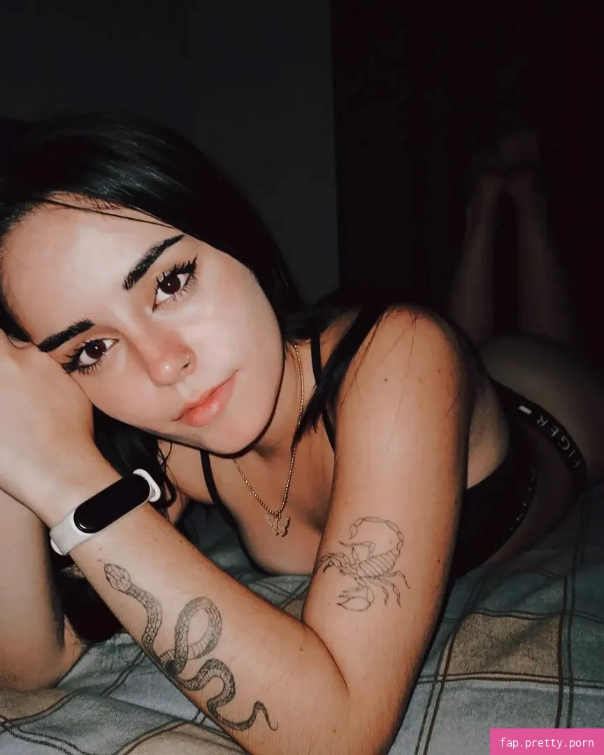 Martina Santos - Photo #01