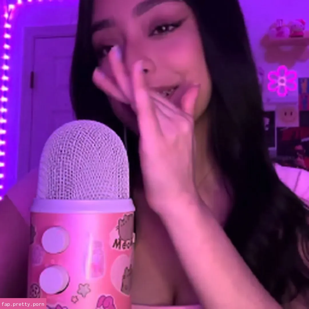 Mely's ASMR - Photo #01