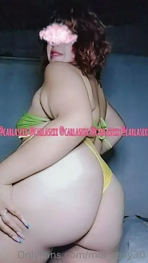 mia_sexy30