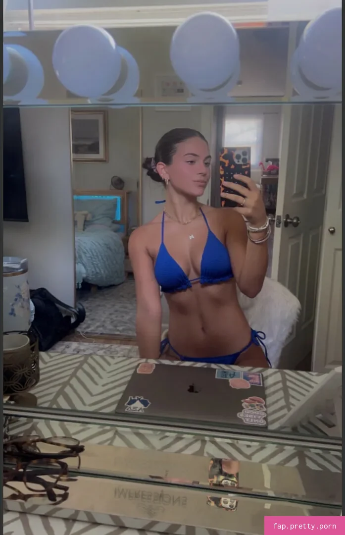 Mia Sweitzer - Photo #10