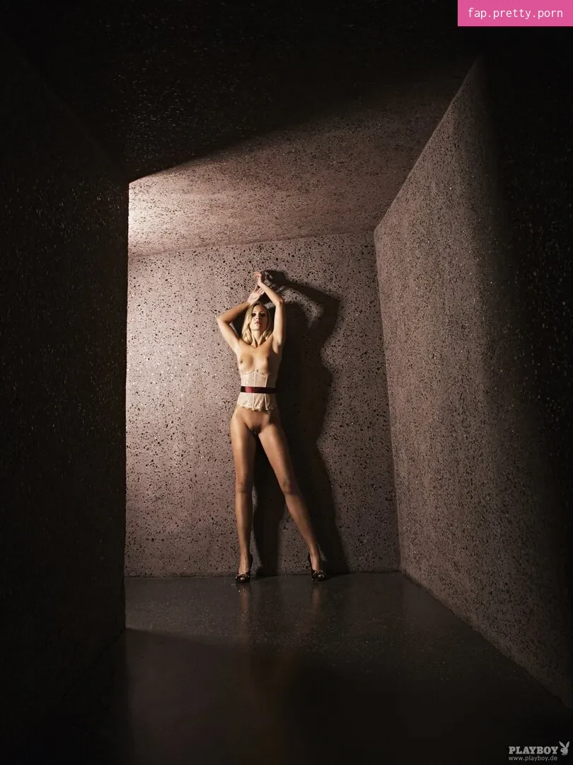 Miriam Schwarz - Photo #40