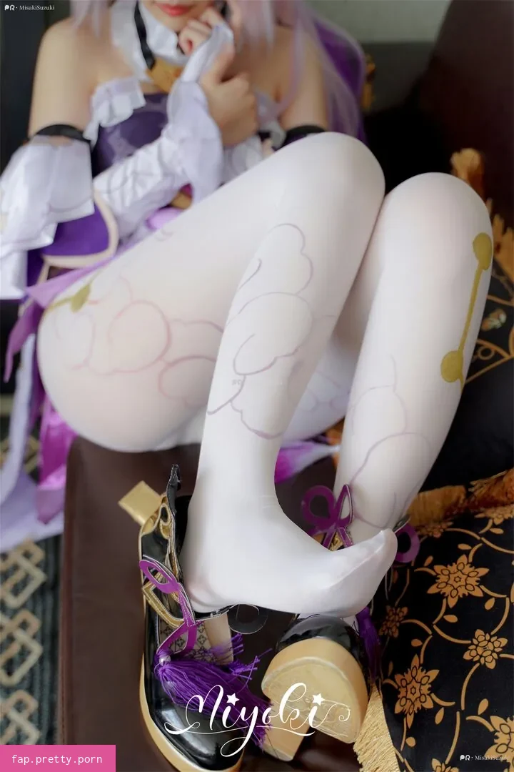 Misaki Suzuki - Photo #05