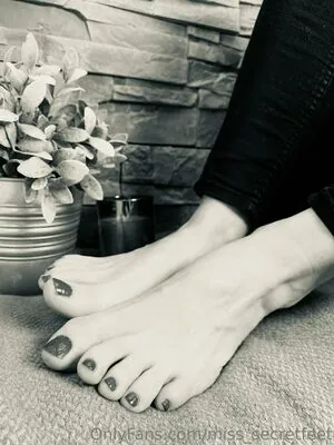 miss_secretfeet