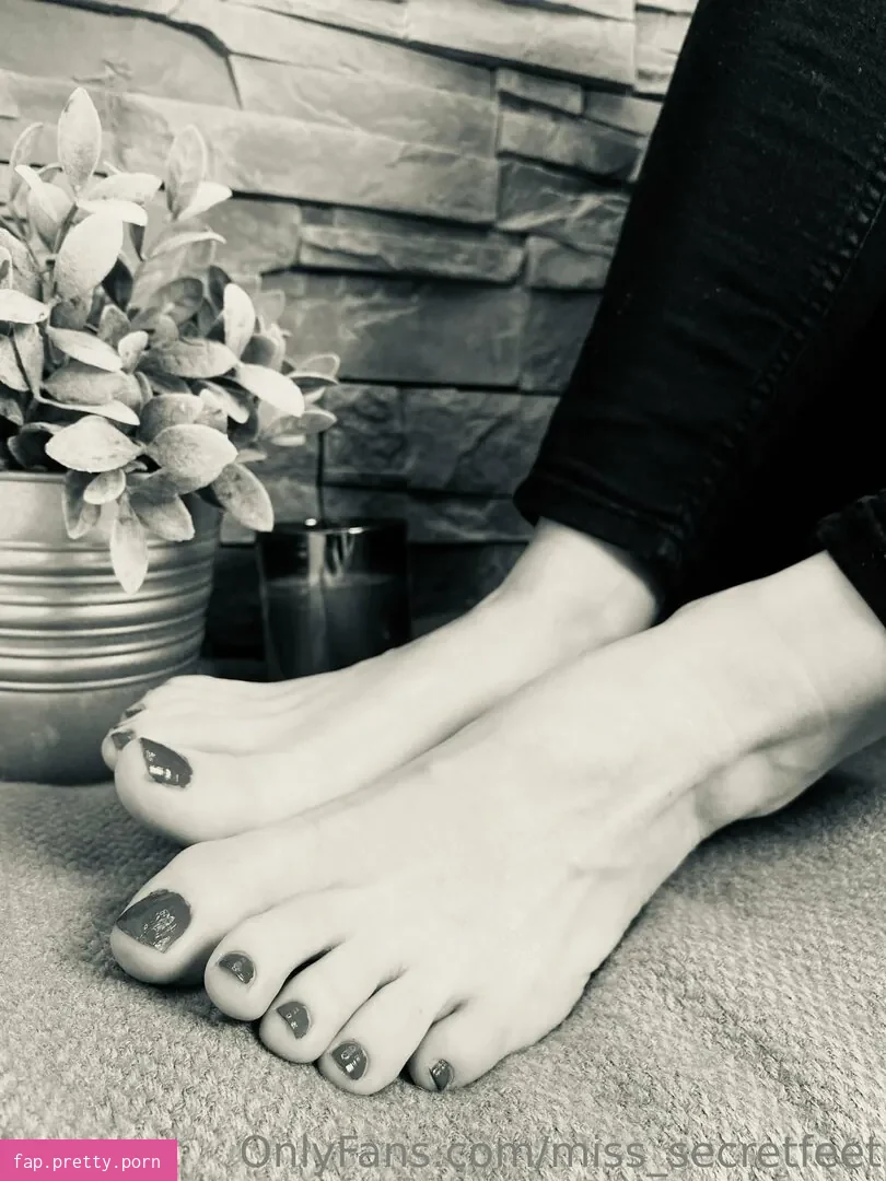 miss_secretfeet - Photo #25