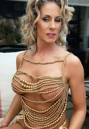 Ms Sandralyn