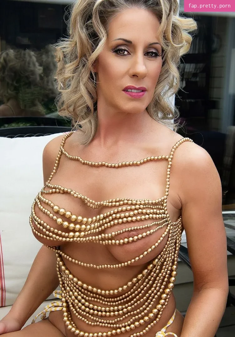 Ms Sandralyn - Photo #41
