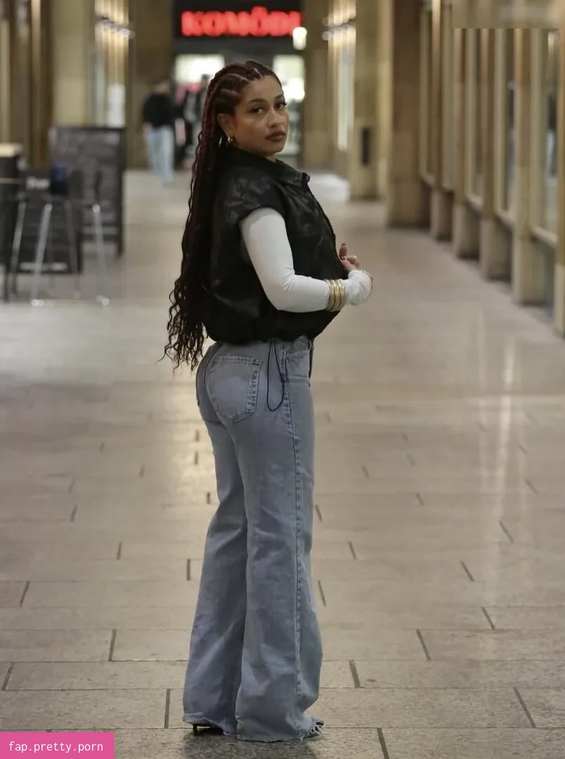 Melisa Toprakci - Photo #40