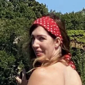 Mindy_the_Hawk