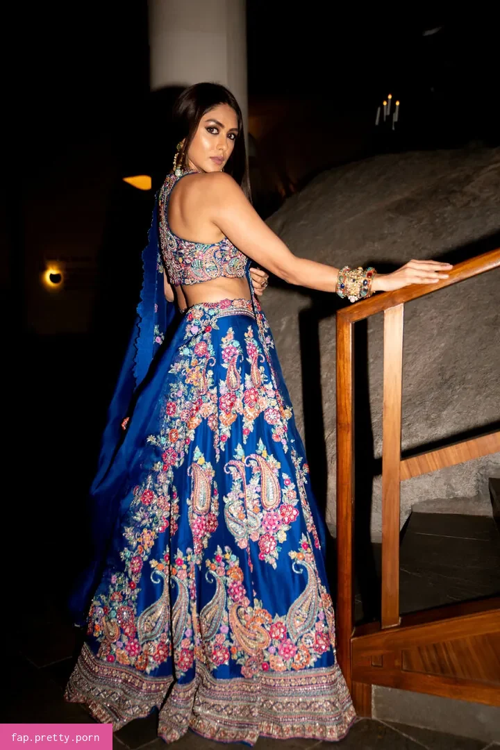Mrunal Thakur - Photo #63