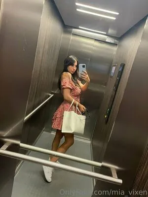 mia_vixen