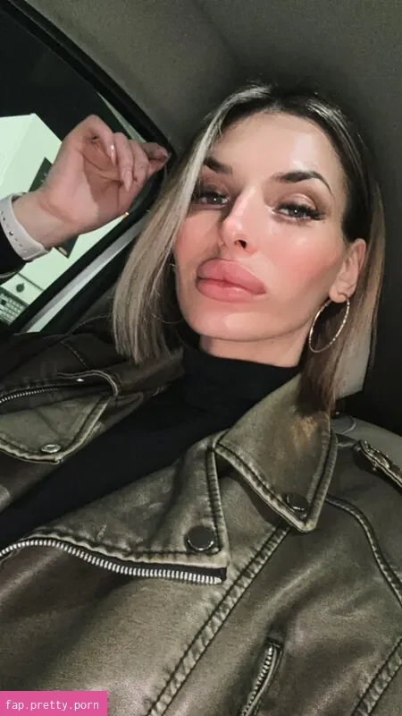 MILENA_VAGINOVNA - Photo #01