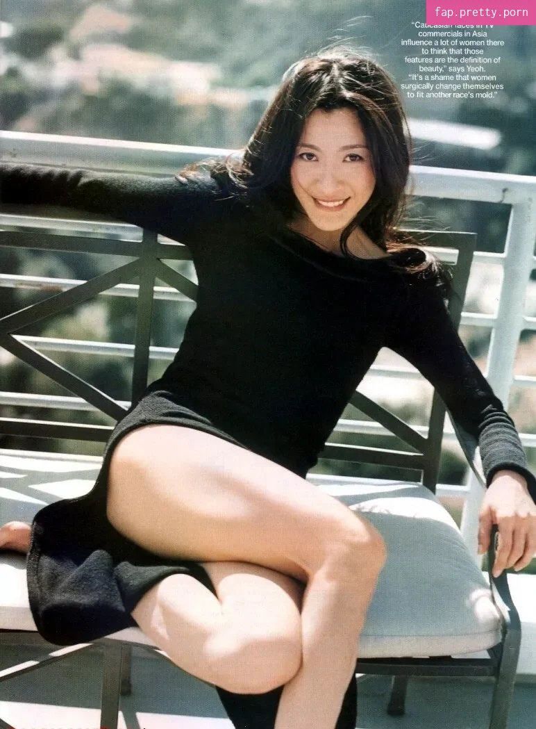 Michelle Yeoh - Photo #01