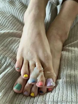 myposedtoes
