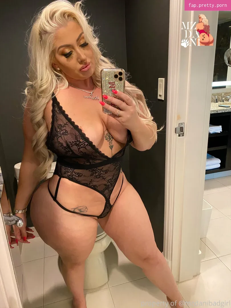 mzdanibadgirl - Photo #32