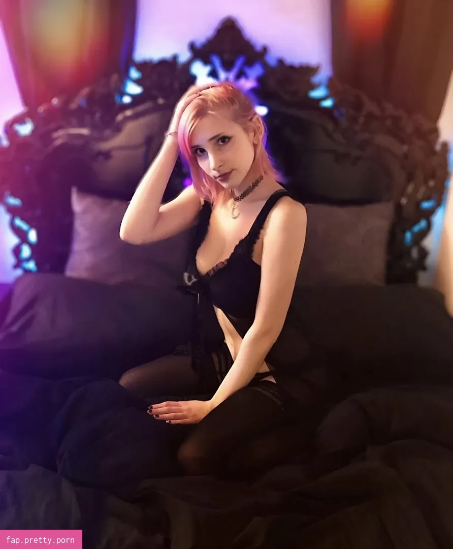 Notyourwaifu_6 - Photo #08