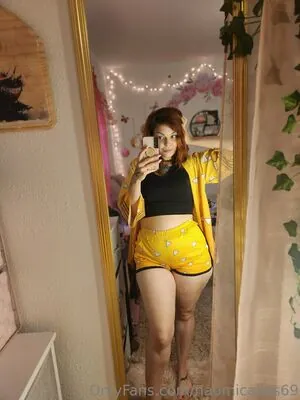 naomipeaches