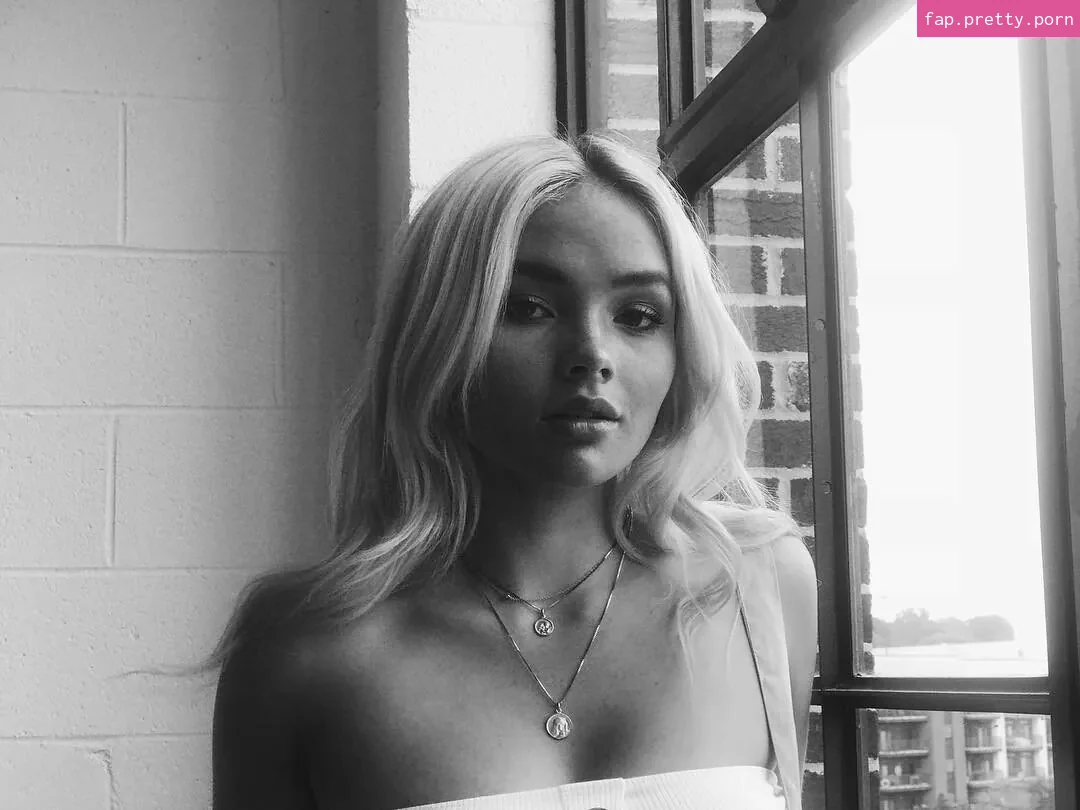 Natalie Alyn Lind - Photo #61