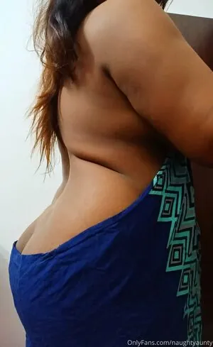 naughtyaunty