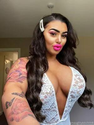 naughtybitchhh8