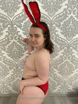 Naughtychubbynixiesin