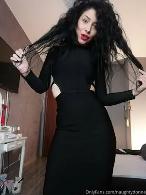 naughtydonna
