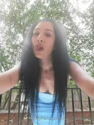 naughtydonna