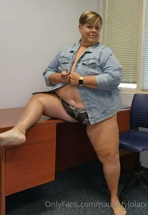 naughtylolatx