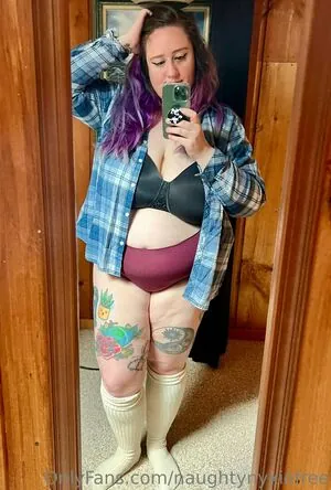 naughtynyxiefree