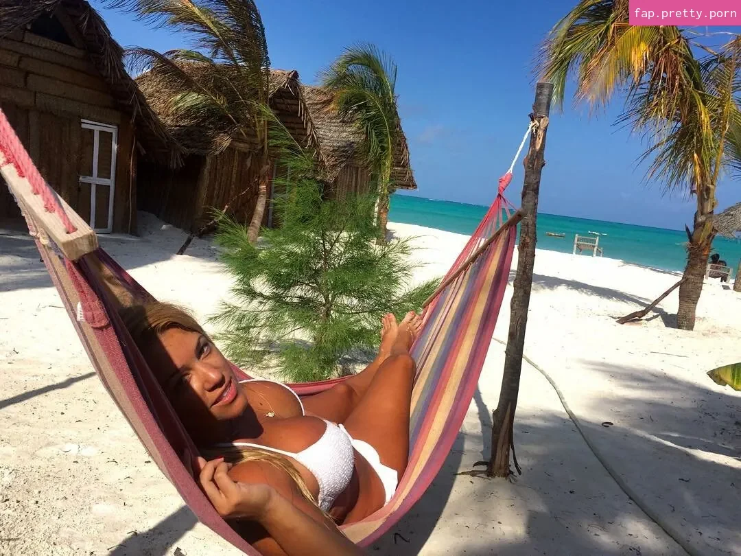 Nicolle A - Photo #55