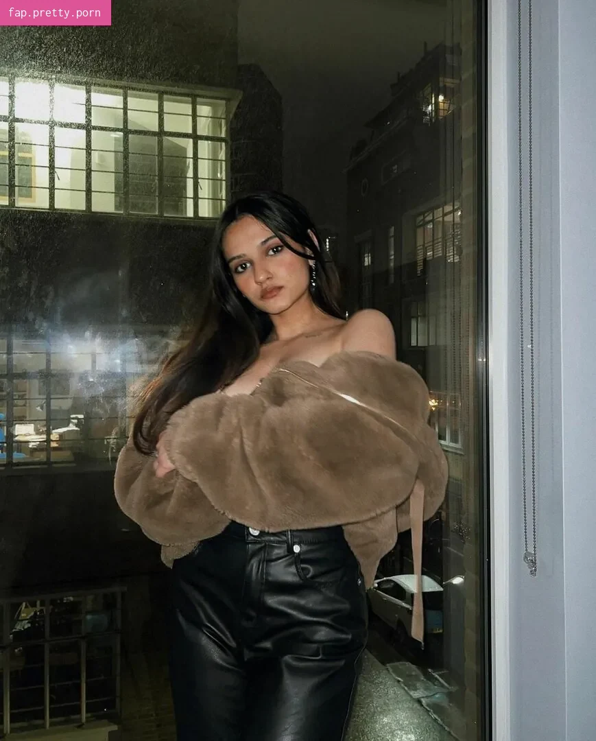Nandini Bhattacharya - Photo #09