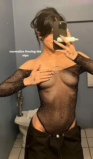 Nessa Barrett