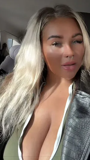 Nicole Barker