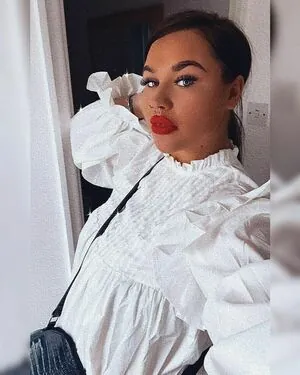 Nicole Barker