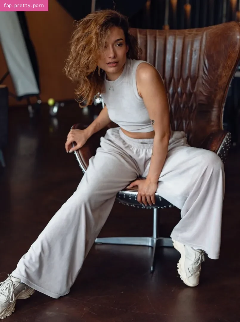 Nikol Beylik - Photo #31