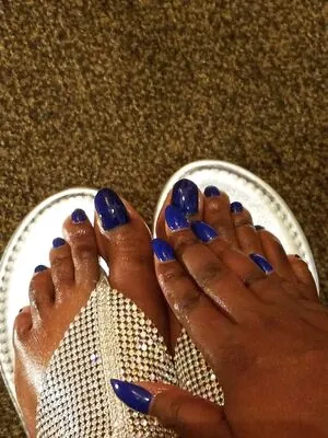 Nyomi Banxxx