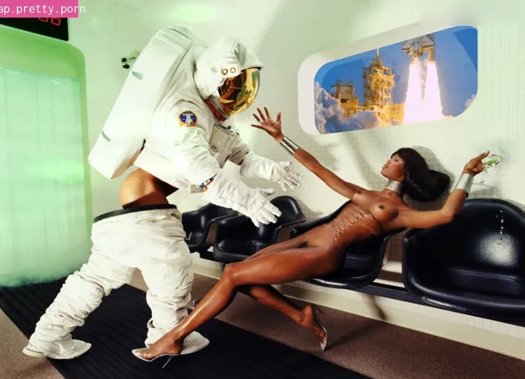 Naomi Campbell - Photo #42