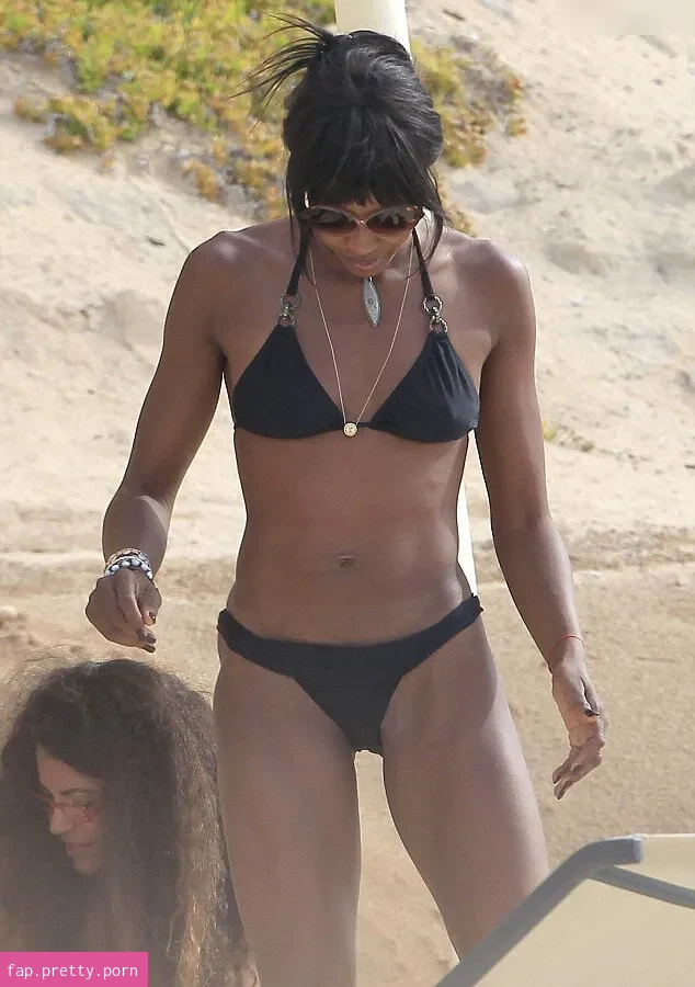 Naomi Campbell - Photo #31