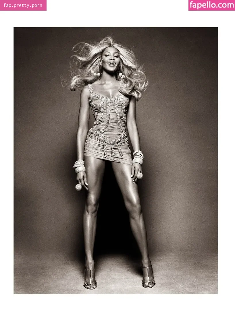 Naomi Campbell - Photo #44