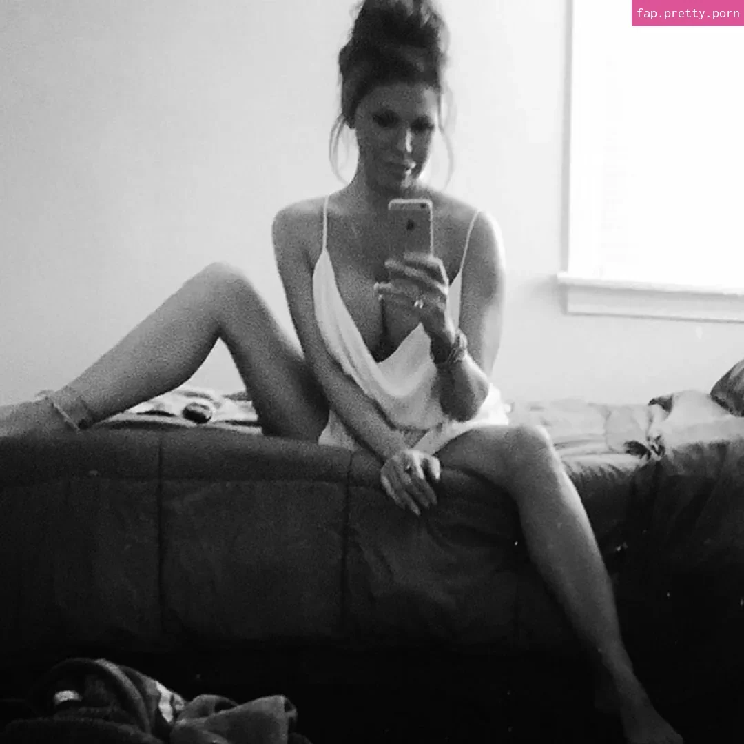 Nikki Cox - Photo #60