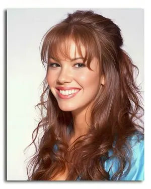 Nikki Cox