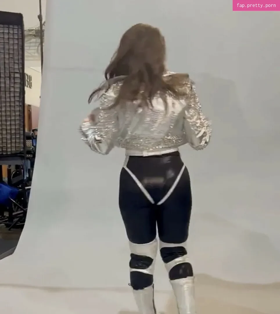 Nikki Cross - Photo #67