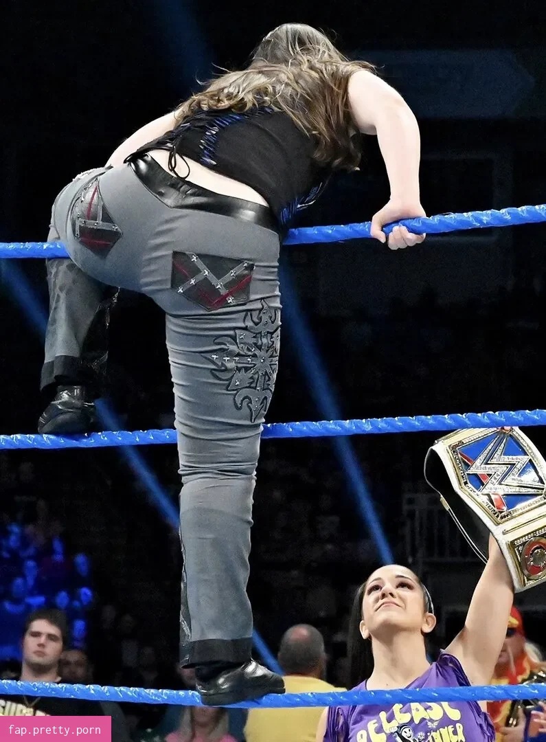 Nikki Cross - Photo #70