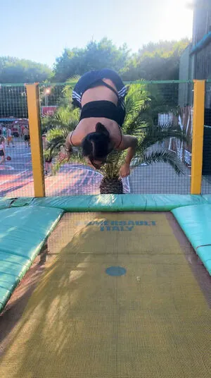 Nina Chuba