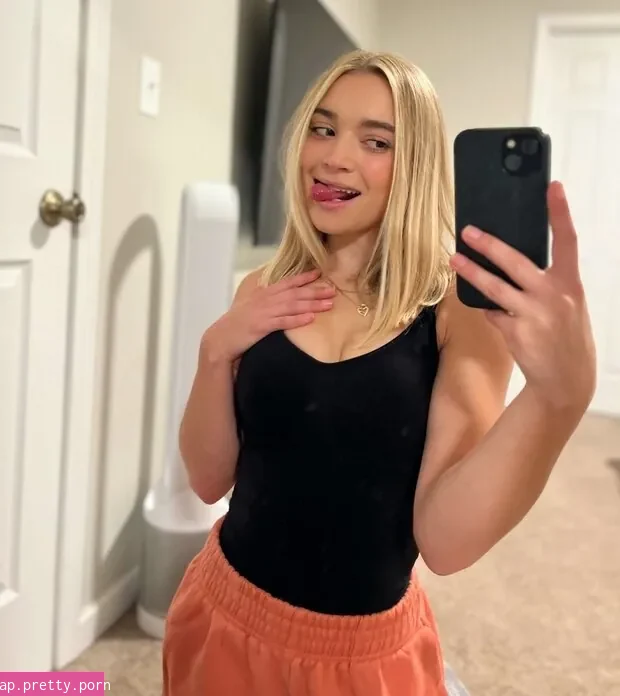 Natalie Decker - Photo #72