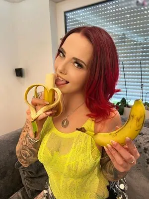 Nina Devil