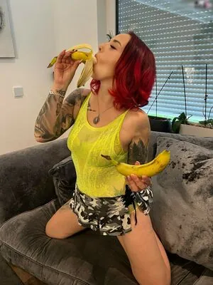 Nina Devil